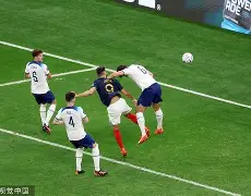 巴塞罗那西甲战胜皇家社会莱万头球命中的简单介绍